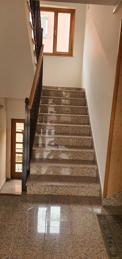 Ferienwohnung Santa Eufemia Rovinj 10Min Walk To City & Free Garage Parking Exterior foto